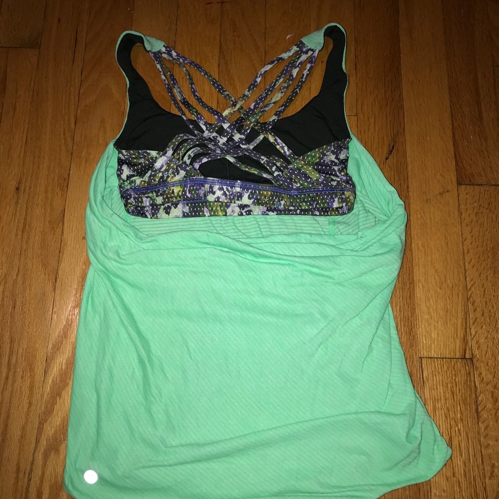 Lulu lemon workout top